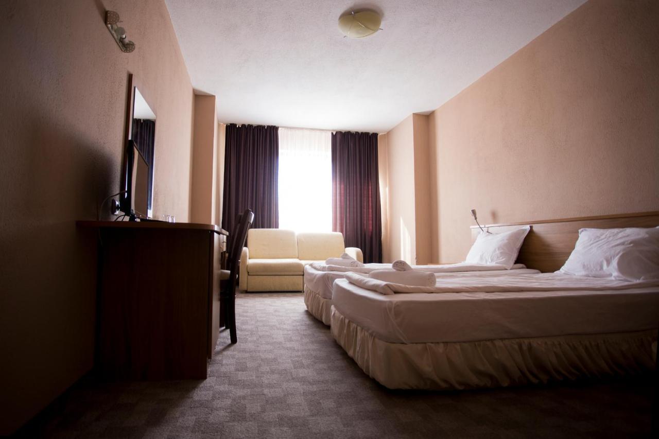 Family Prim Hotel Sandanski Exteriör bild