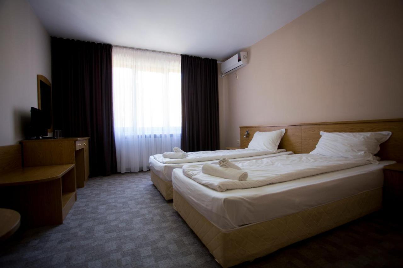 Family Prim Hotel Sandanski Exteriör bild