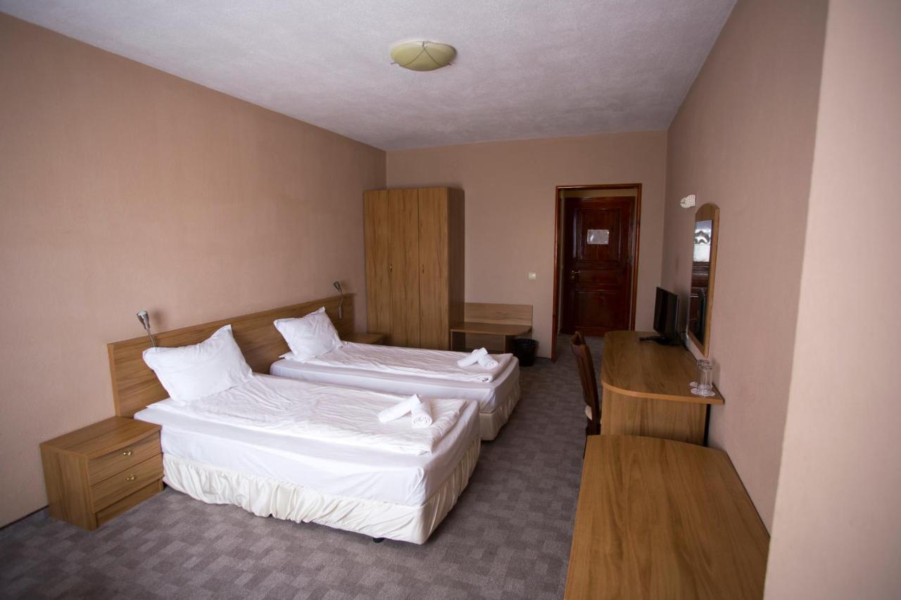 Family Prim Hotel Sandanski Exteriör bild