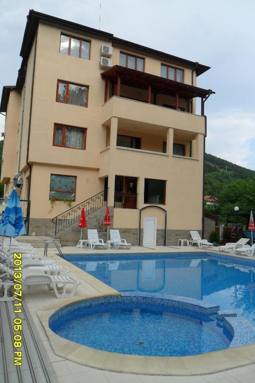 Family Prim Hotel Sandanski Exteriör bild